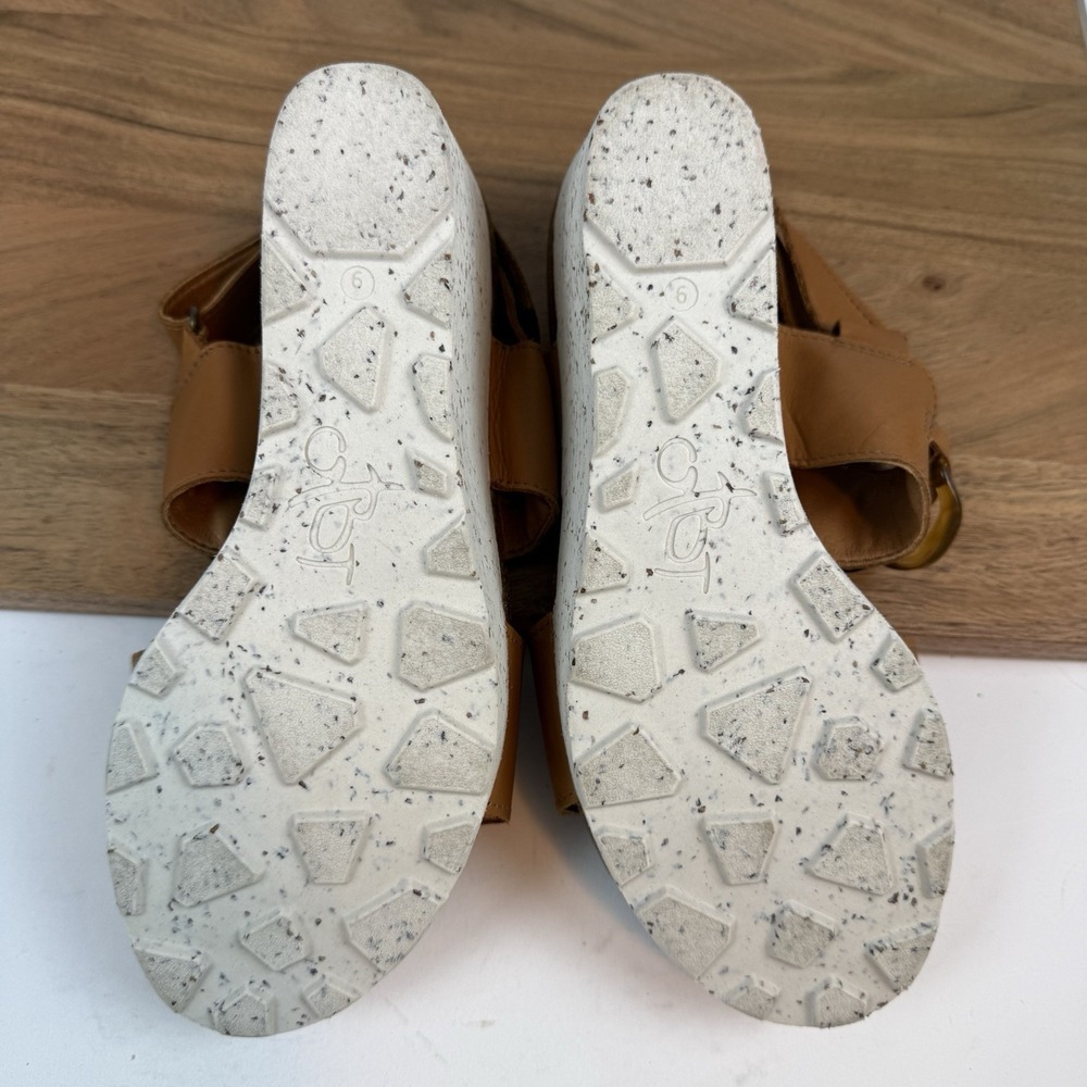 New NWOB Womens OTBT Fair Isles Wedge Leather‎ Sandals Shoes Size 9 M - Picture 7 of 8